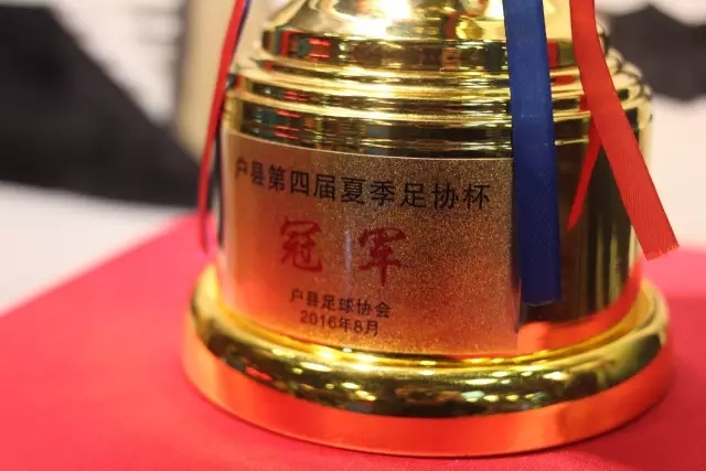 敬一丹与她的三位兄弟：各自的成就与家庭羁绊